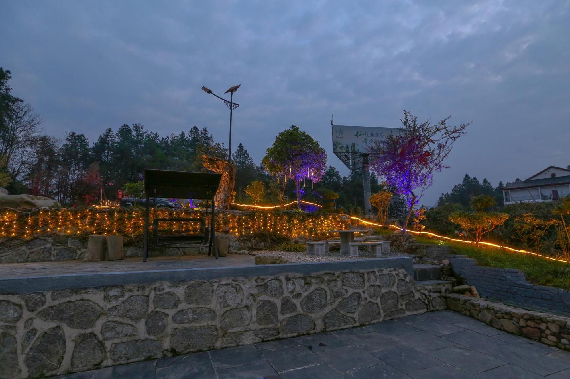 Zhangjiajie Mountainside المظهر الخارجي الصورة